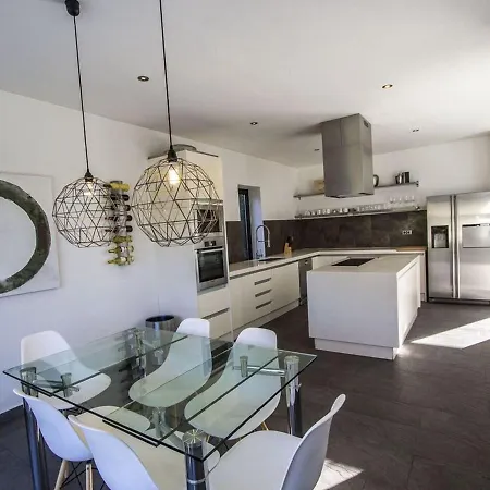 Villa Architect Modern Design In Sitges Hills Olivella